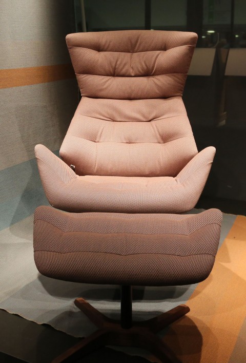 chair-808-by-formstelle-2015-imm-cologne-04-chairblog-eu